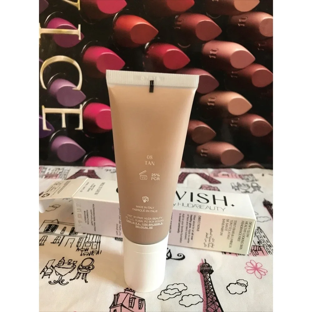 HUDA BEAUTY GLOWISH MULTI DEW SKIN TINT 1.35 OZ BOXED - 08 tan